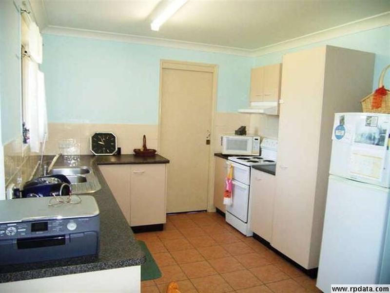 8 Settlers Court, Bargara QLD 4670