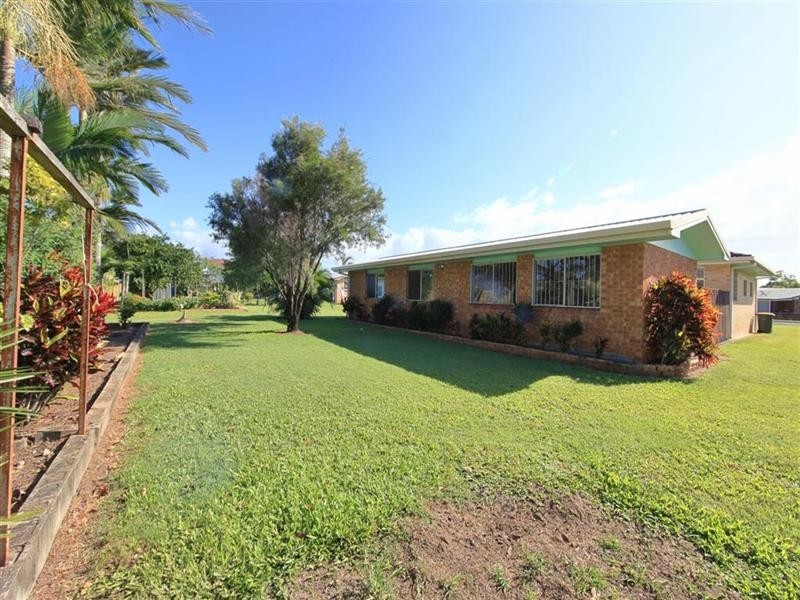 10 Barlow Street, Bundaberg North QLD 4670