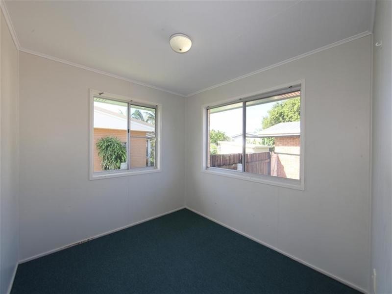 10 Barlow Street, Bundaberg North QLD 4670