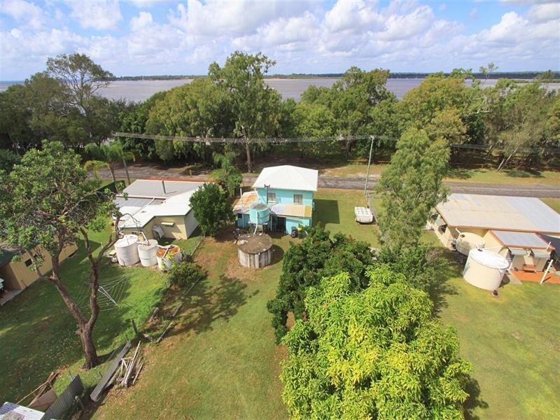 5 Esplanade (Walker’s Point), Woodgate QLD 4660