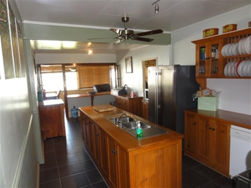 94 Lamb Street, Walkervale QLD 4670