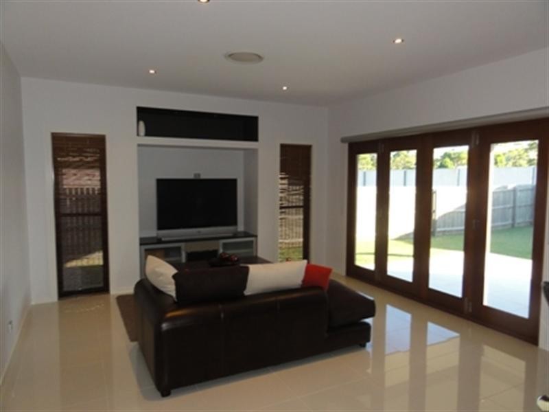 54 Santina Drive, Kalkie QLD 4670