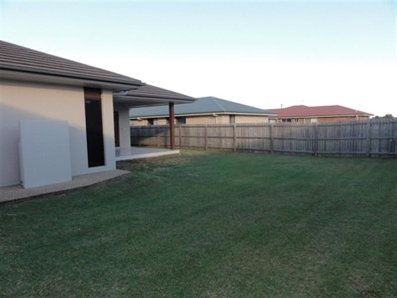 54 Santina Drive, Kalkie QLD 4670