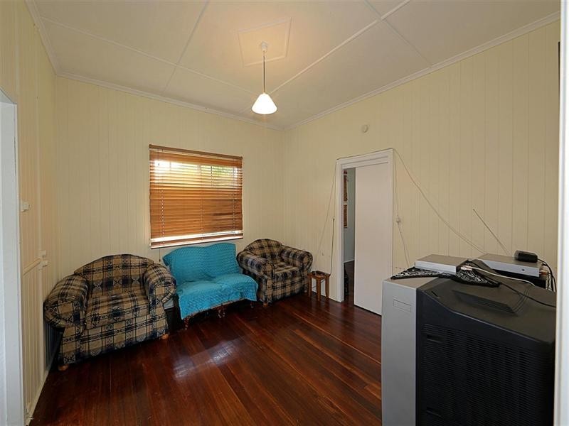 11 Prospect Street, Bundaberg South QLD 4670