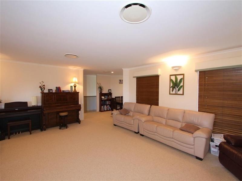 6 Magee Court, Kepnock QLD 4670