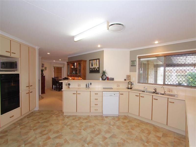 6 Magee Court, Kepnock QLD 4670