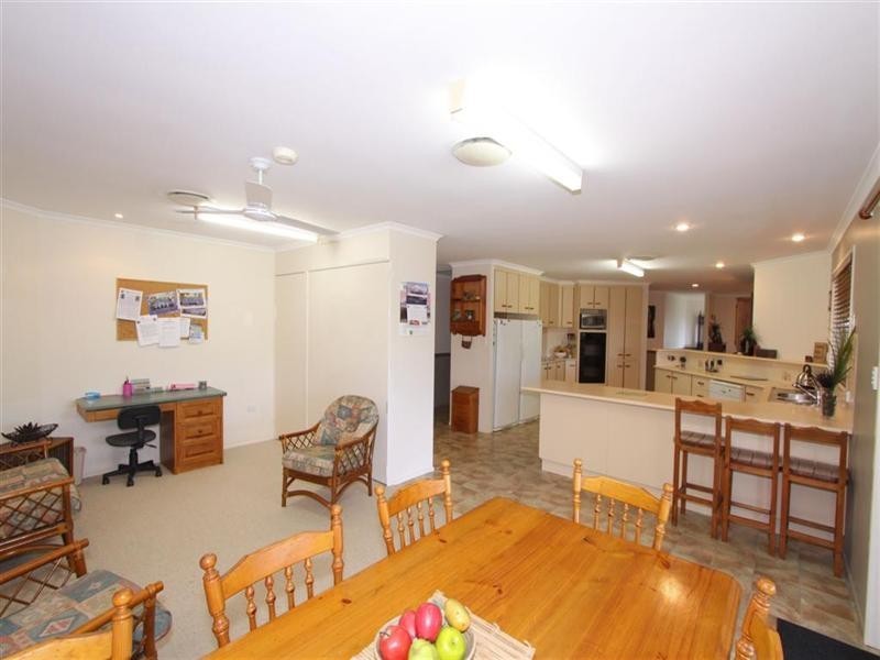 6 Magee Court, Kepnock QLD 4670