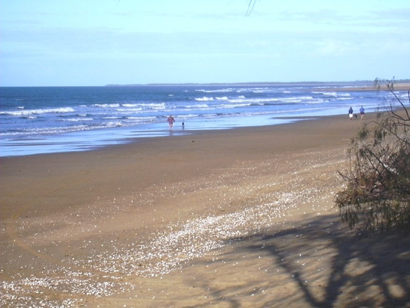 5 Woodlands Lane, Moore Park Beach QLD 4670