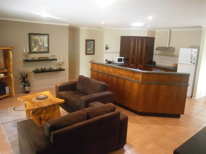 5 Woodlands Lane, Moore Park Beach QLD 4670