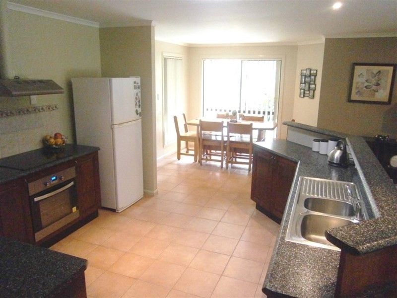 5 Woodlands Lane, Moore Park Beach QLD 4670