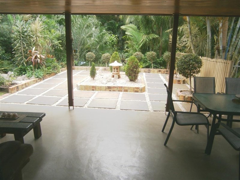 5 Woodlands Lane, Moore Park Beach QLD 4670