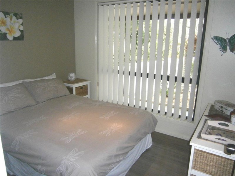 5 Woodlands Lane, Moore Park Beach QLD 4670