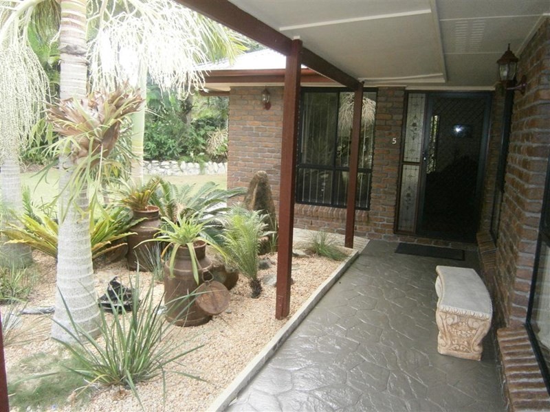 5 Woodlands Lane, Moore Park Beach QLD 4670