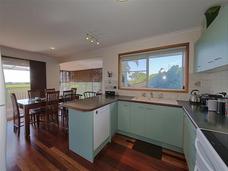 23 Rehbein Avenue, Qunaba QLD 4670