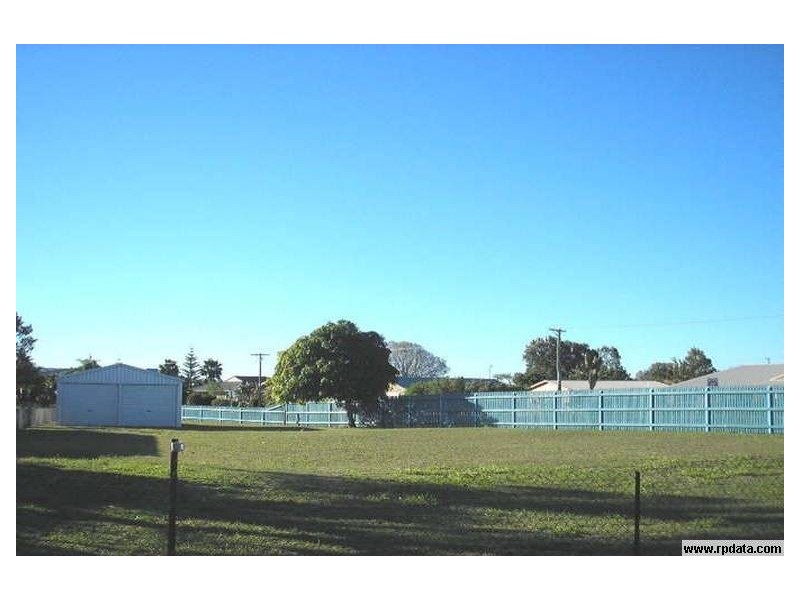 12 Geary Street, Burnett Heads QLD 4670