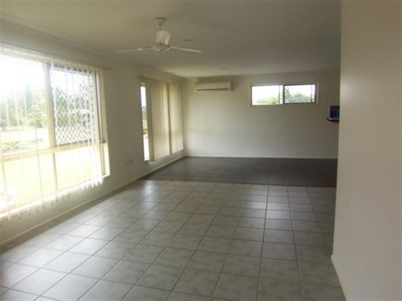 17 Park Estate Drive, Branyan QLD 4670