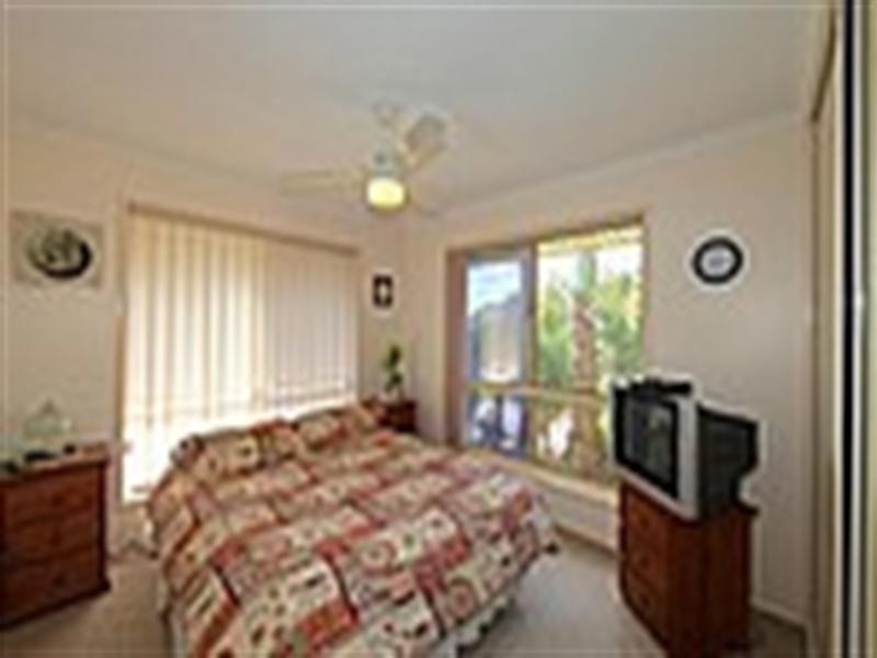 12 Maike Street, Kalkie QLD 4670