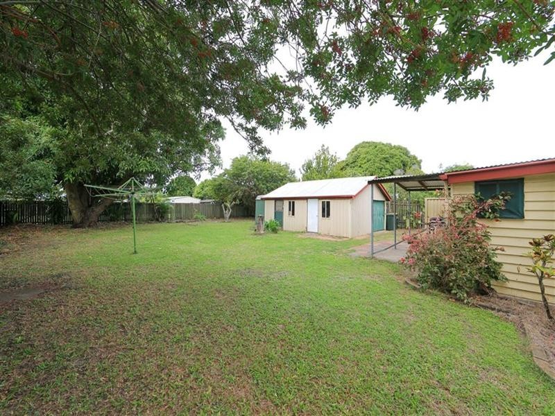 82 maryborough Street, Walkervale QLD 4670