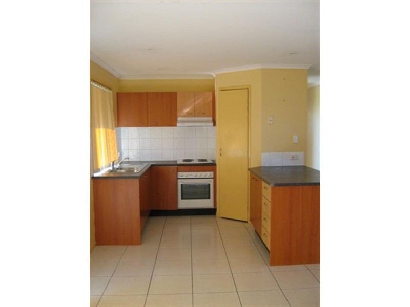 8 Hansen Street, Burnett Heads QLD 4670