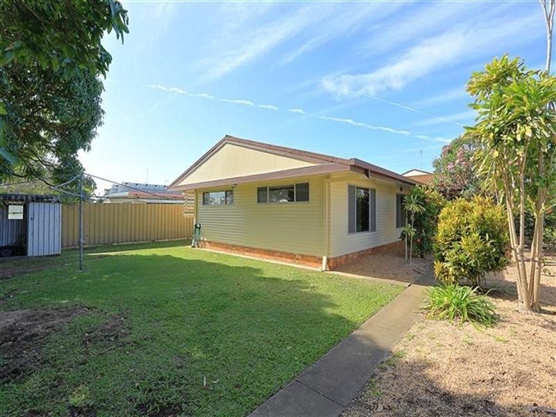 30 Avoca Street, Bundaberg West QLD 4670