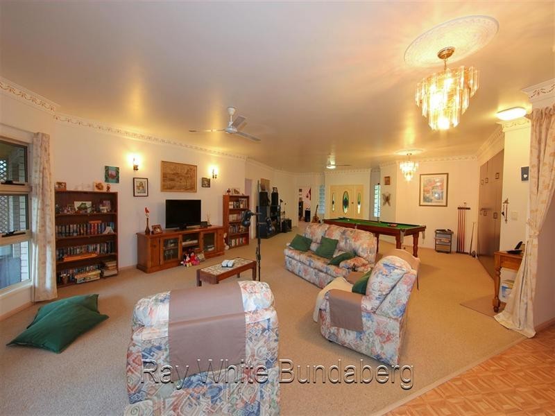 8 Mariners Way, Bundaberg North QLD 4670