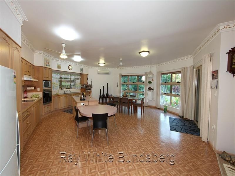 8 Mariners Way, Bundaberg North QLD 4670