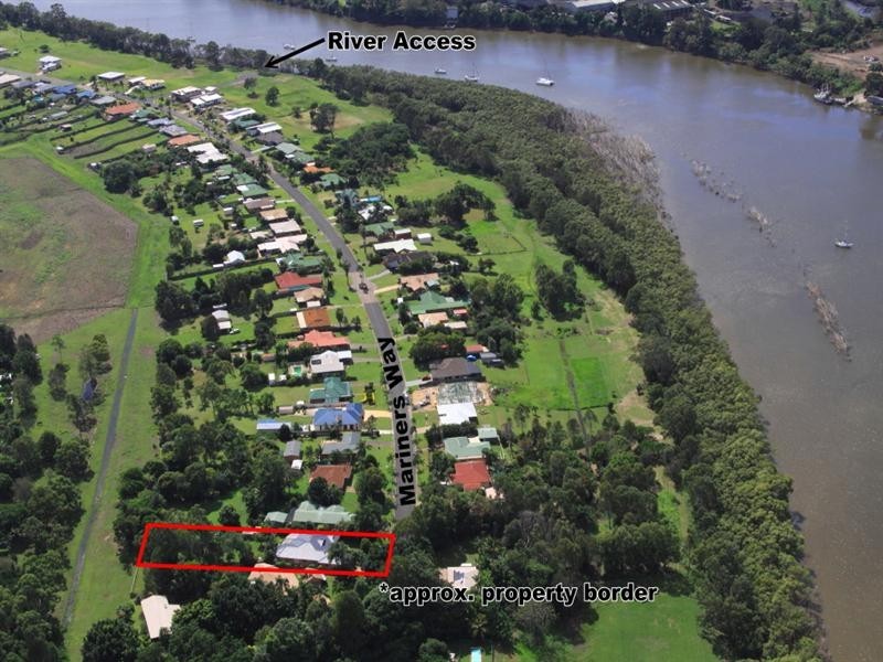 8 Mariners Way, Bundaberg North QLD 4670