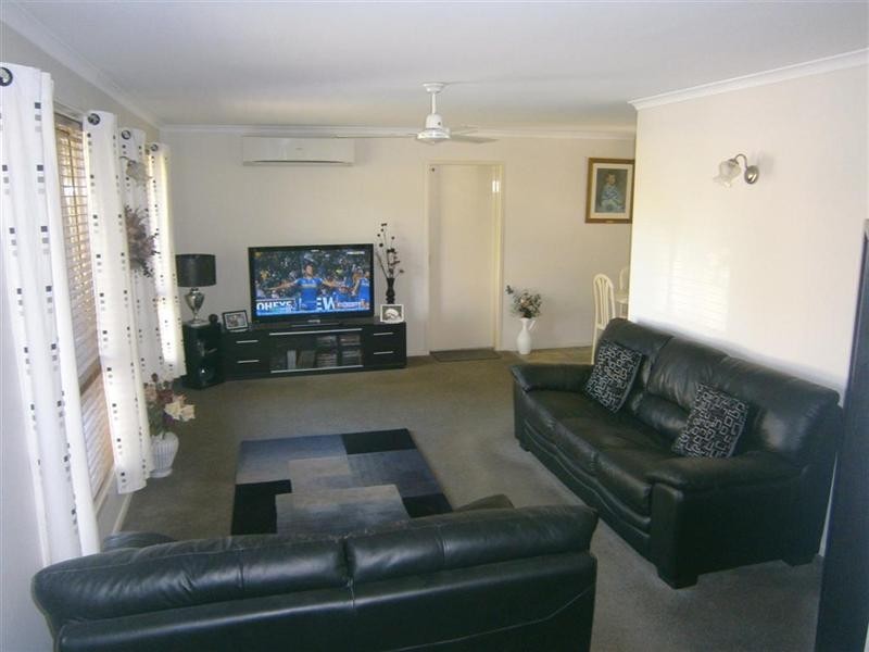 30 Hilltop Parade, Avoca QLD 4670