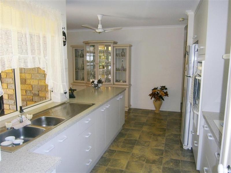 30 Hilltop Parade, Avoca QLD 4670