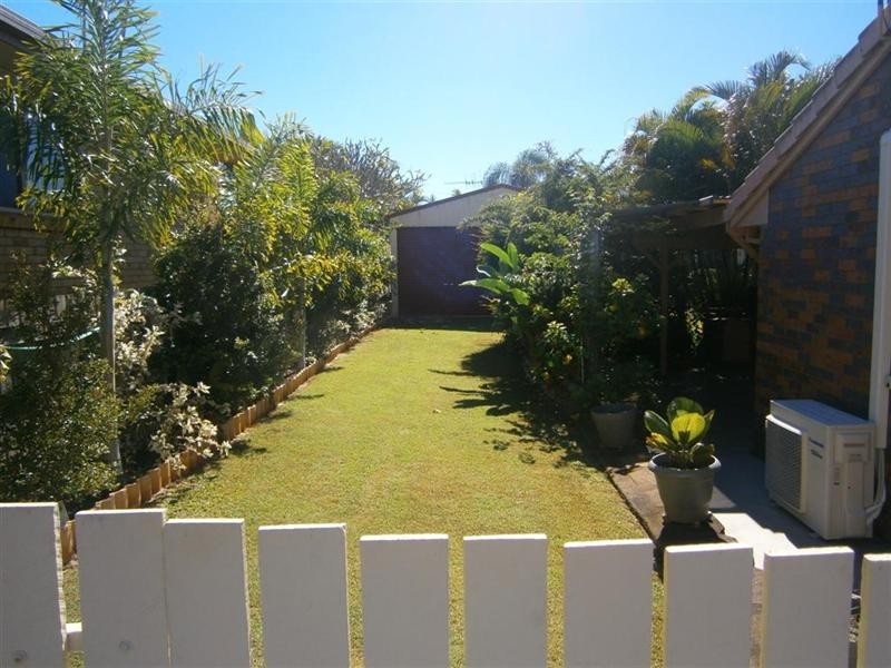 30 Hilltop Parade, Avoca QLD 4670