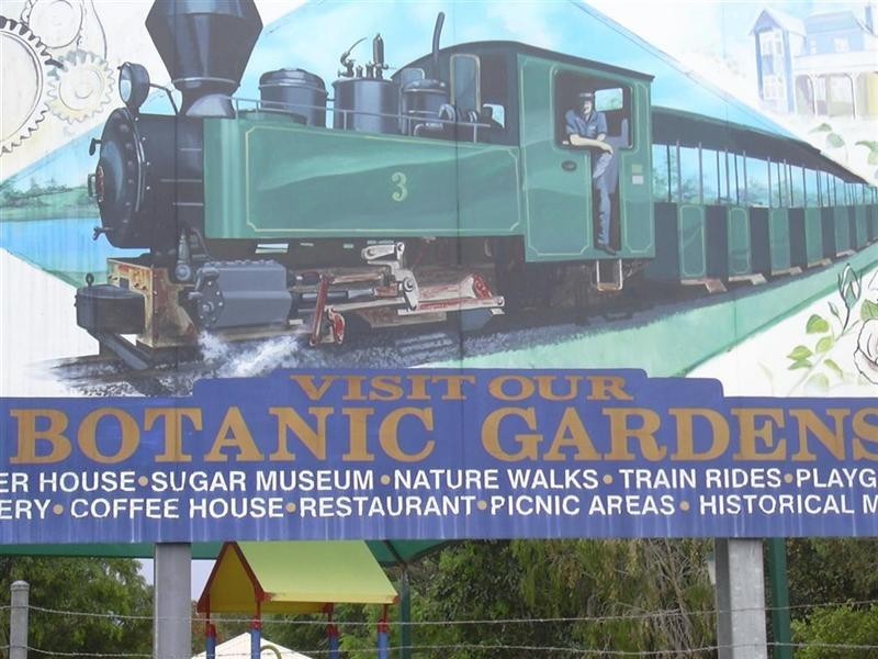 30 Hilltop Parade, Avoca QLD 4670