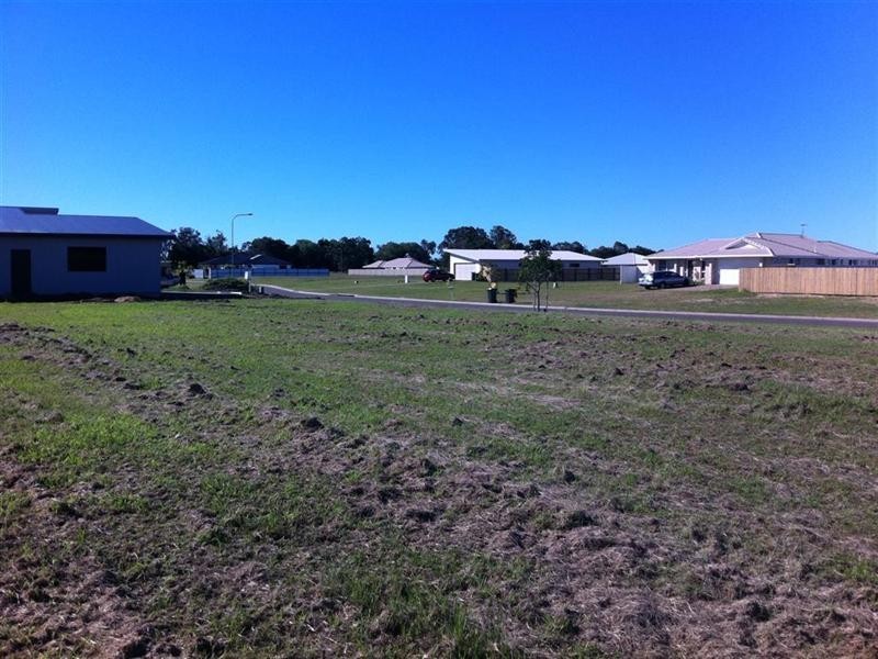 7 Beachmere Street, Burnett Heads QLD 4670