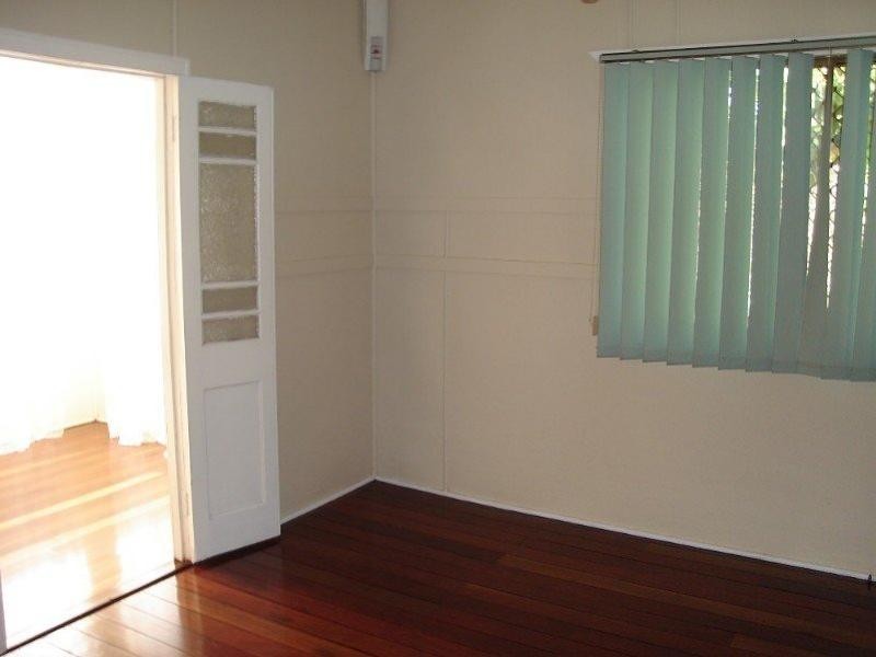 18 Parker Street, Bundaberg QLD 4670