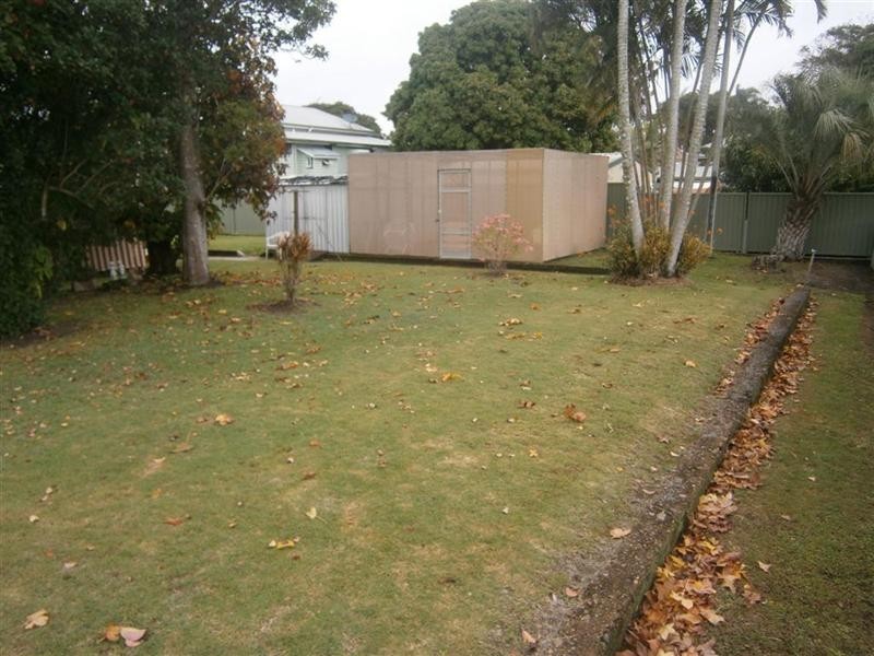 5 Wyper Street, Bundaberg South QLD 4670