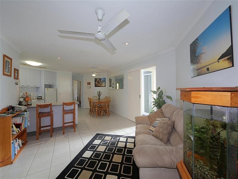 22 Mark Road, Branyan QLD 4670