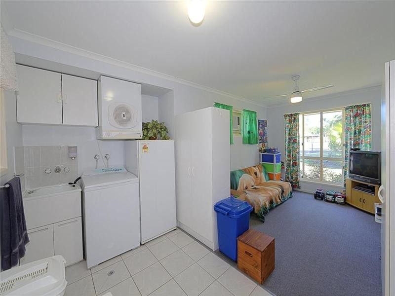 22 Mark Road, Branyan QLD 4670