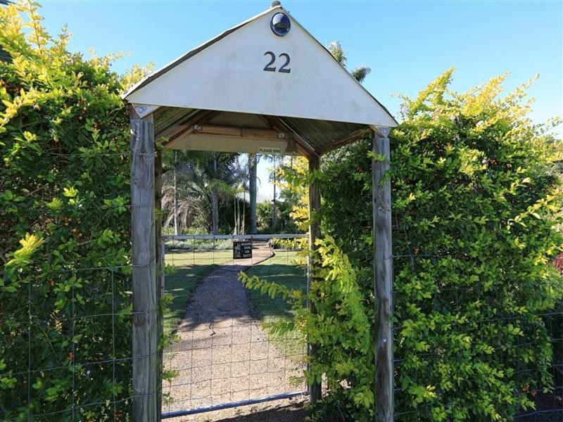 22 Mark Road, Branyan QLD 4670