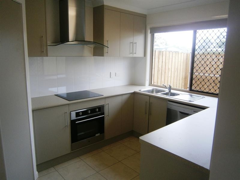 1-4/106 Burnett Street, Bundaberg South QLD 4670