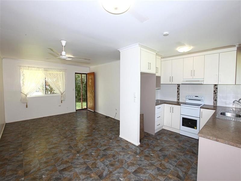 14 Sharon Road, Sharon QLD 4670