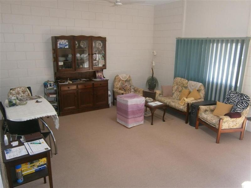 8/16 White Street, Bundaberg West QLD 4670