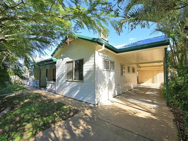 13 Acacia Street, Moore Park Beach QLD 4670
