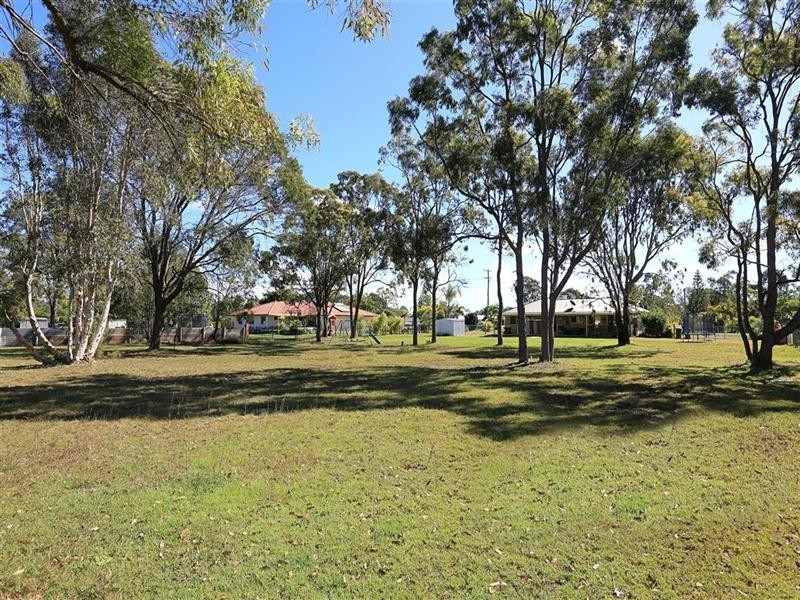 17 Park Estate Drive, Branyan QLD 4670