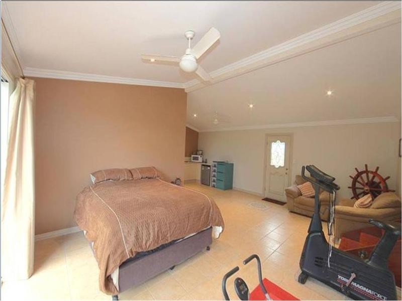 485 Bargara Road, Qunaba QLD 4670