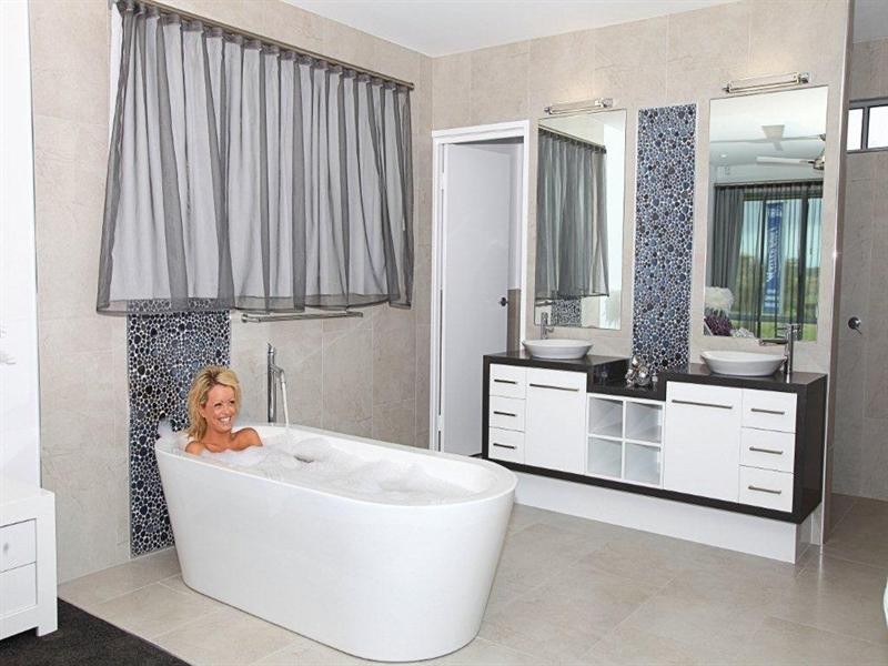 24 Longview Street, Ashfield QLD 4670