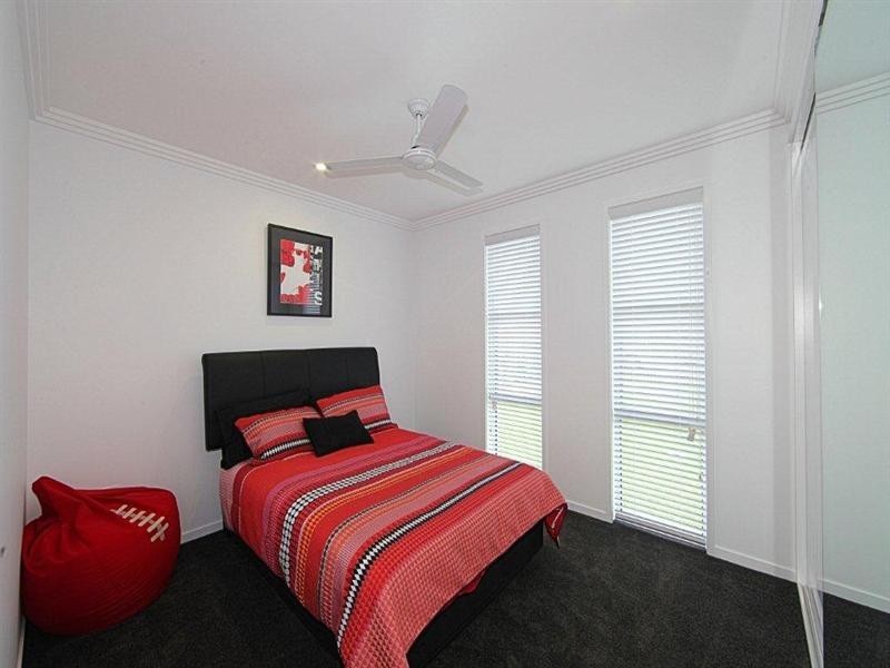 24 Longview Street, Ashfield QLD 4670