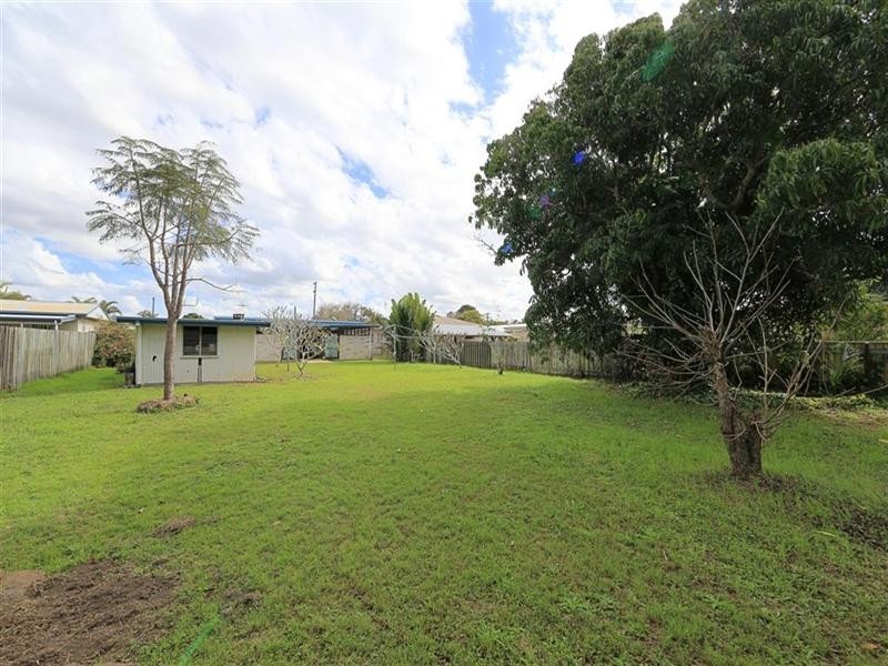 20 Redmond Street, Avenell Heights QLD 4670