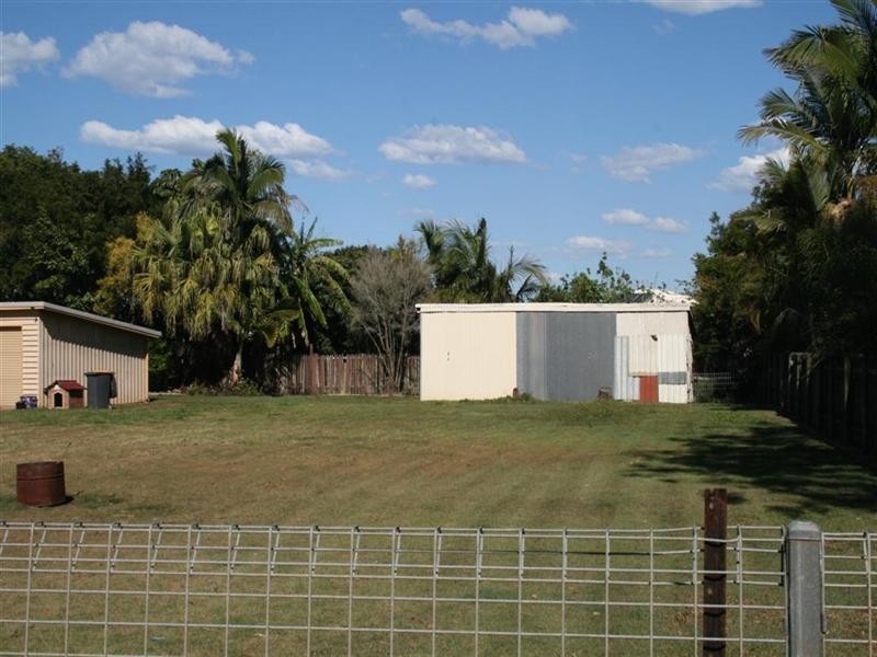 214 Elliott Heads Road, Avenell Heights QLD 4670
