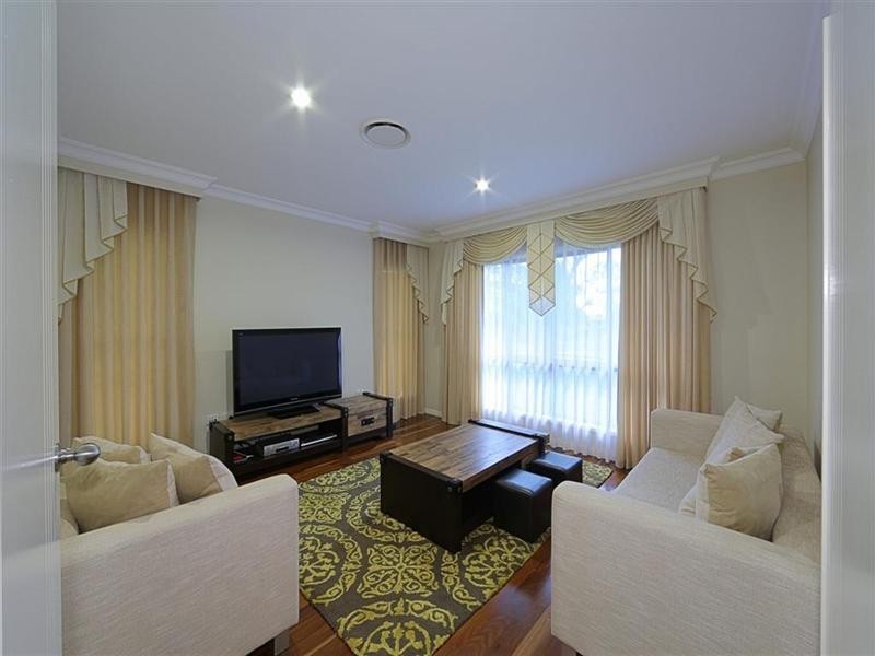 16 Avalon Street, Burnett Heads QLD 4670