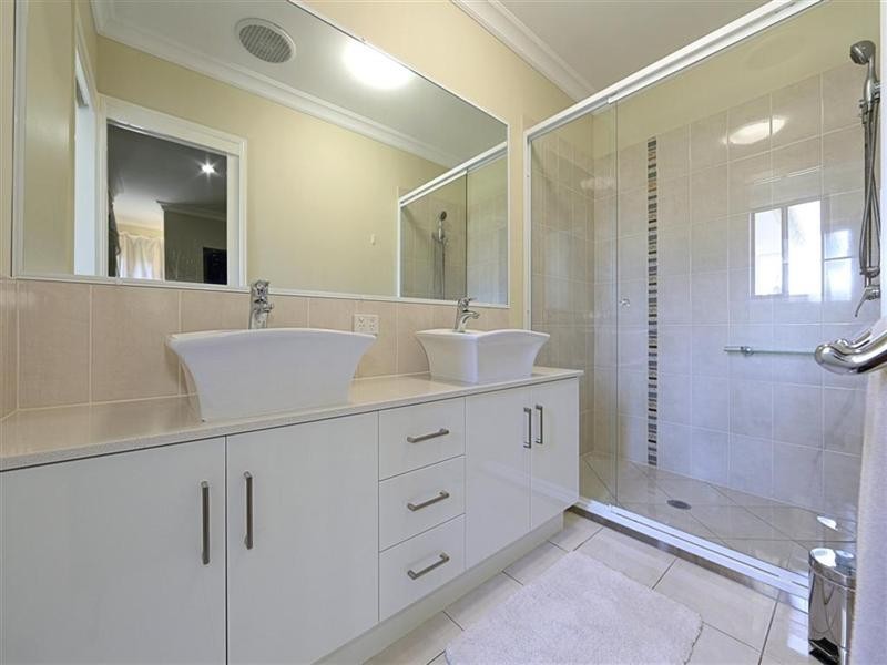 16 Avalon Street, Burnett Heads QLD 4670