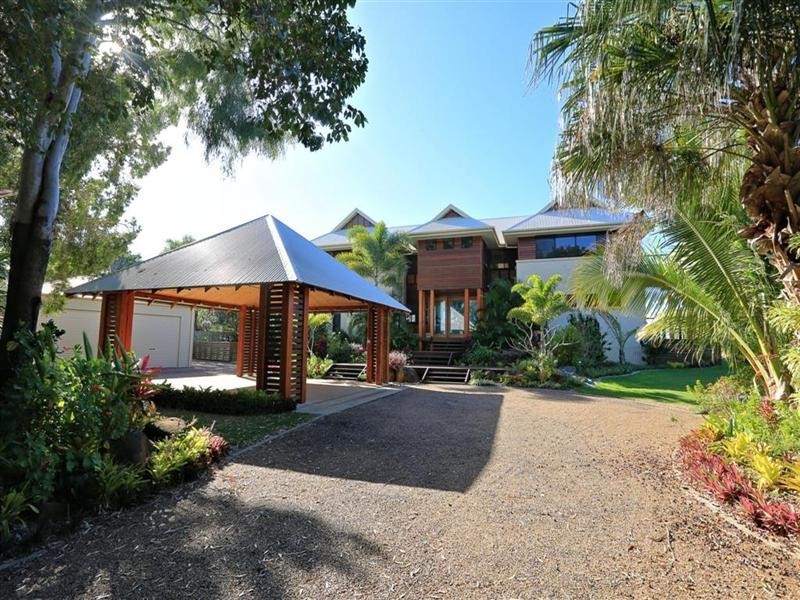 126 Sylvan Drive, Moore Park Beach QLD 4670